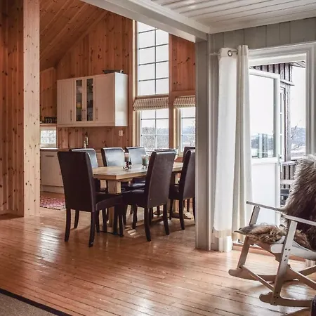 Stunning In With Kitchen Holiday home