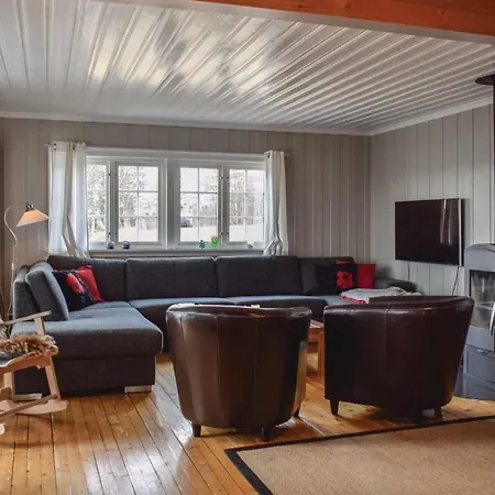 Stunning In With Kitchen