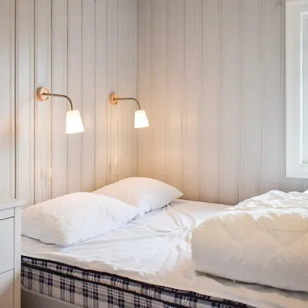 Holiday home Stunning In With Kitchen *