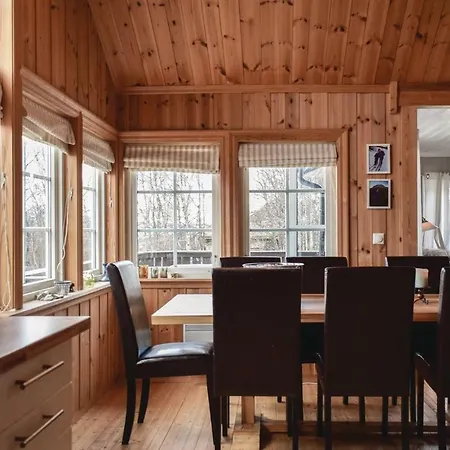 בית נופש Stunning In With Kitchen המסדאל